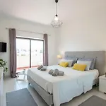Sunshine Holidays Apartment