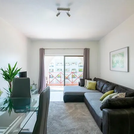 Sunshine Holidays Apartment
