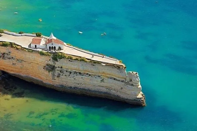 Sunshine Holidays Apartman